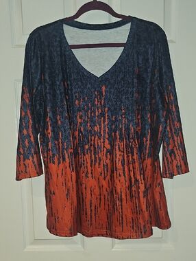 V-Neck Ombre Tunic Top in Navy and Red